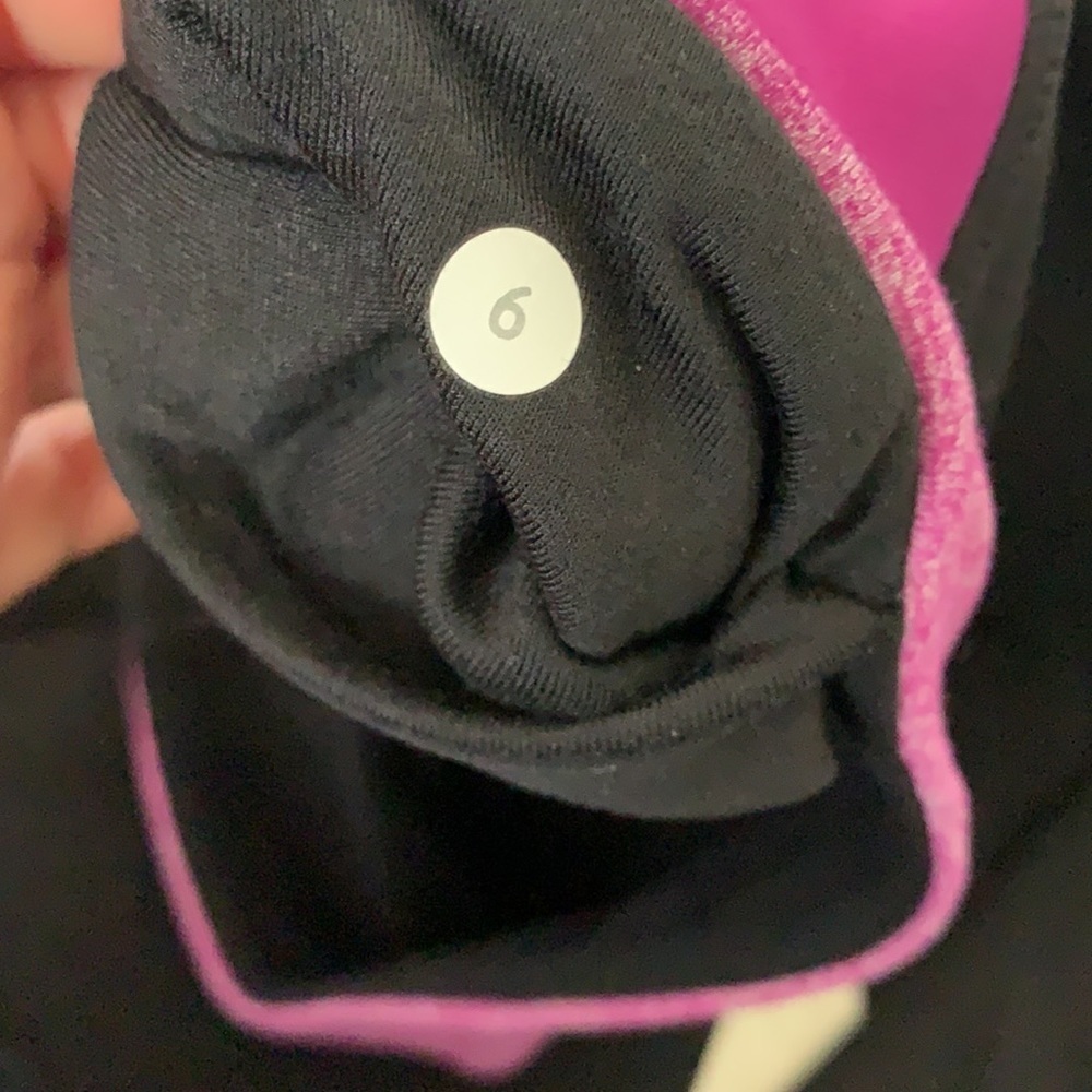 Lululemon - Picture 4 of 4
